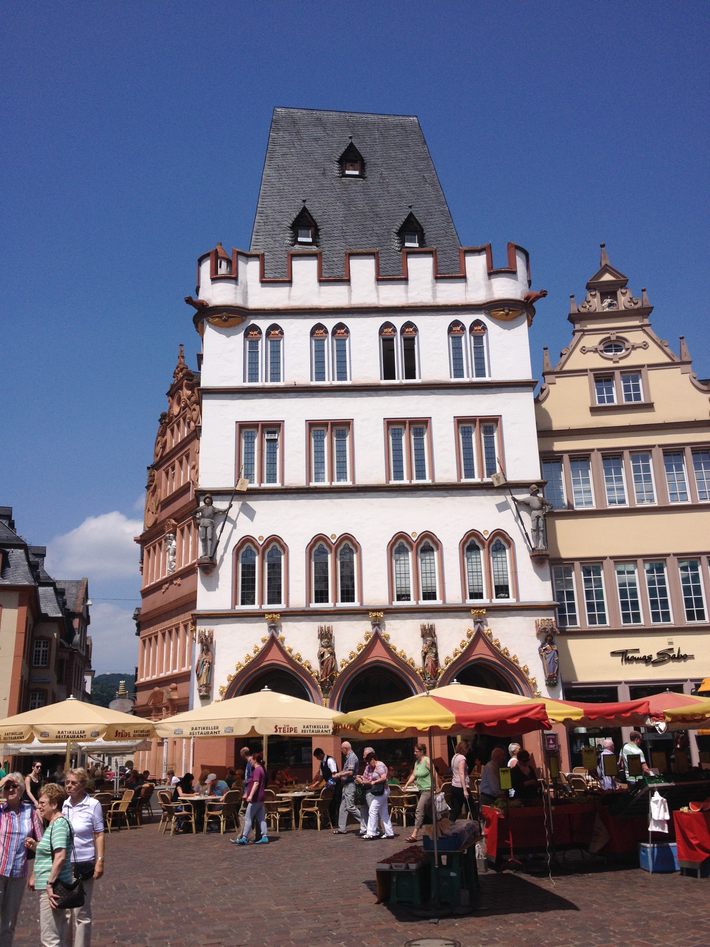 Trier Square (2)