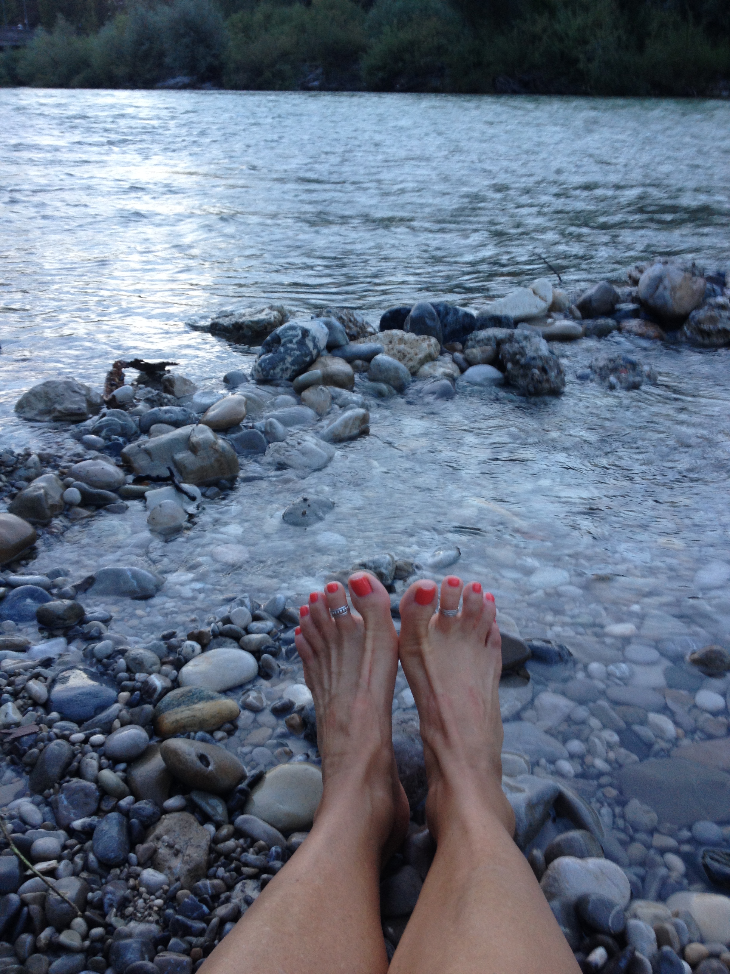 river toes