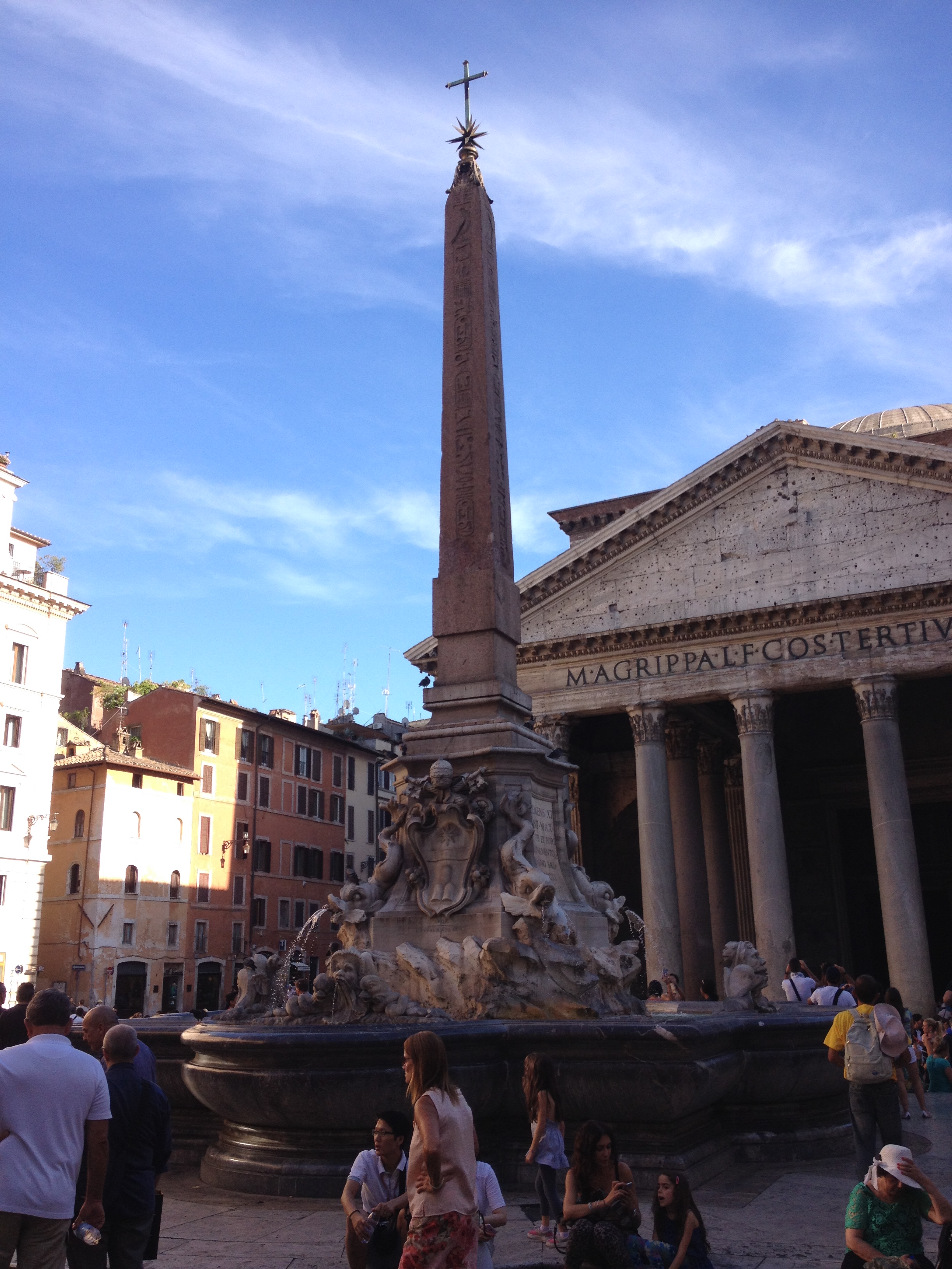 Rome Pantheon square (2)